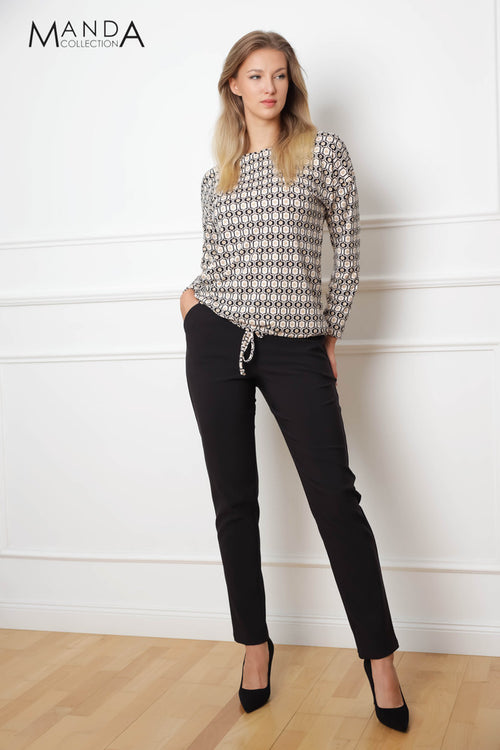 Black pants-1